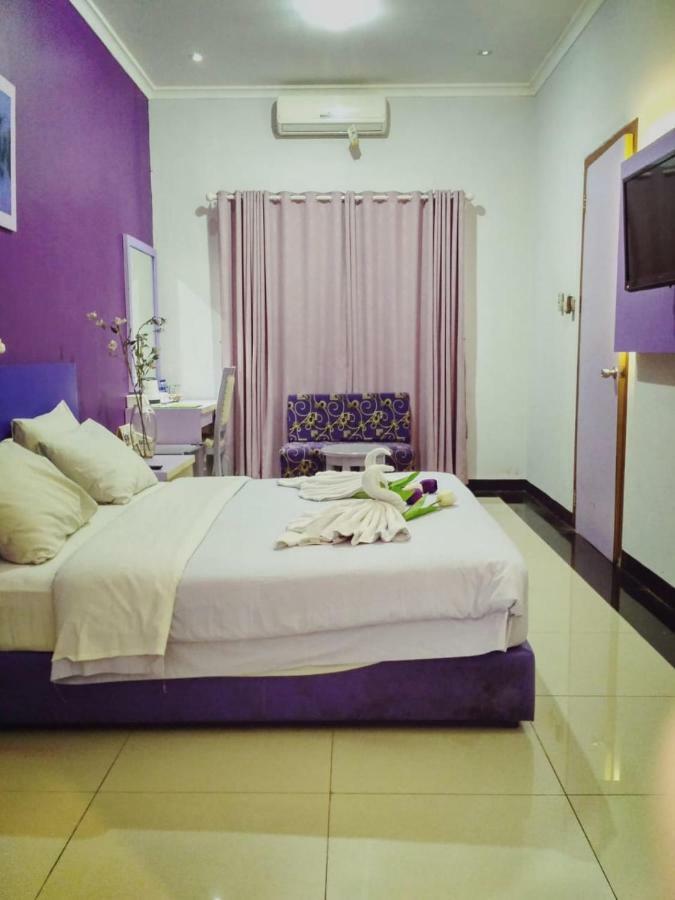 Hotel New Ayuda Богор Экстерьер фото