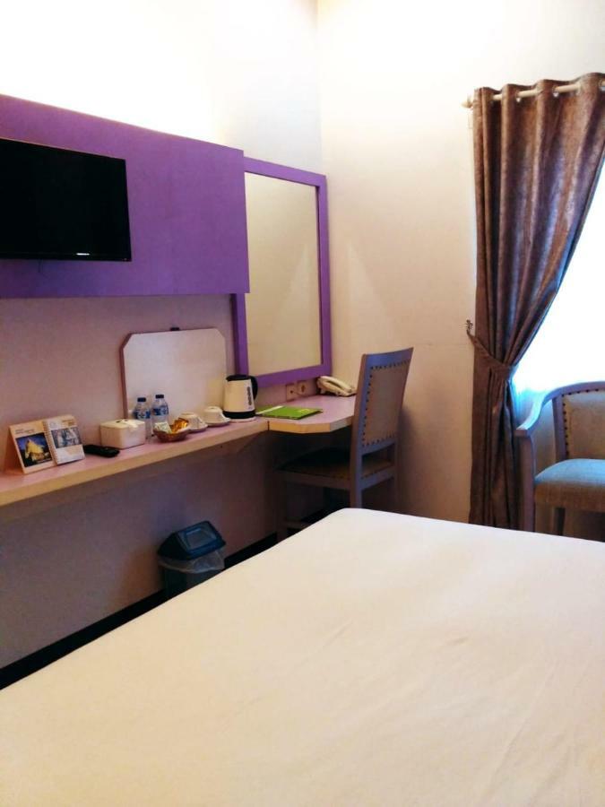 Hotel New Ayuda Богор Экстерьер фото