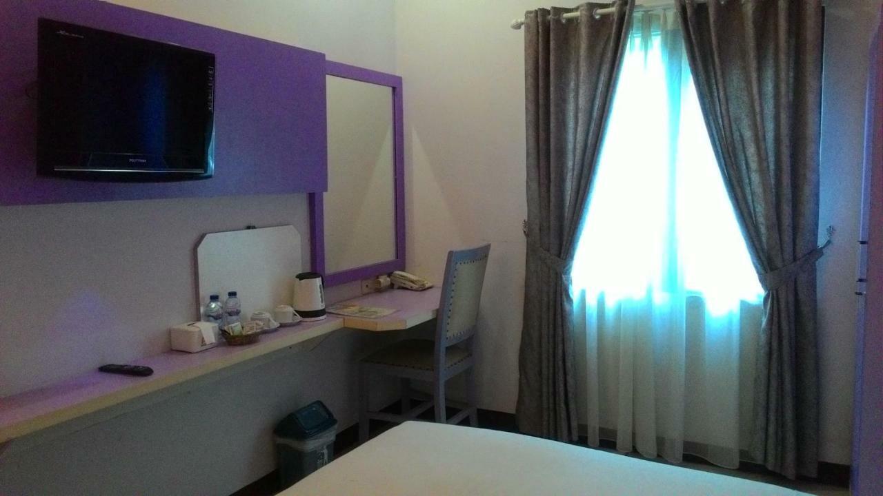 Hotel New Ayuda Богор Экстерьер фото